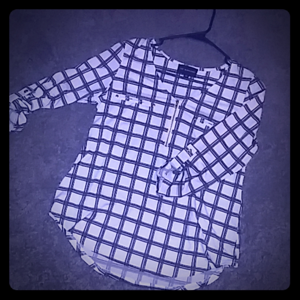 Black & white 3/4 sleeve blouse